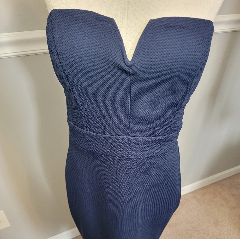 Speechless navy, strapless, fitted dress. Zip up back. Sz 9. Juniors. Worn once. - Picture 1 of 5